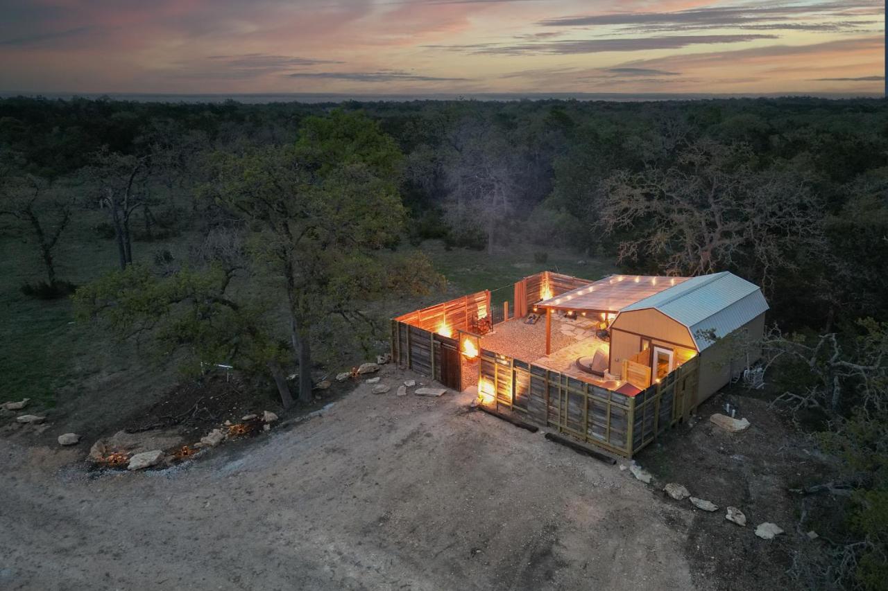 Romantic Tiny Luxury Retreat W Heated Pool, Sauna N Outdoor Shower In Wimberley 10 Acres Villa Exterior photo