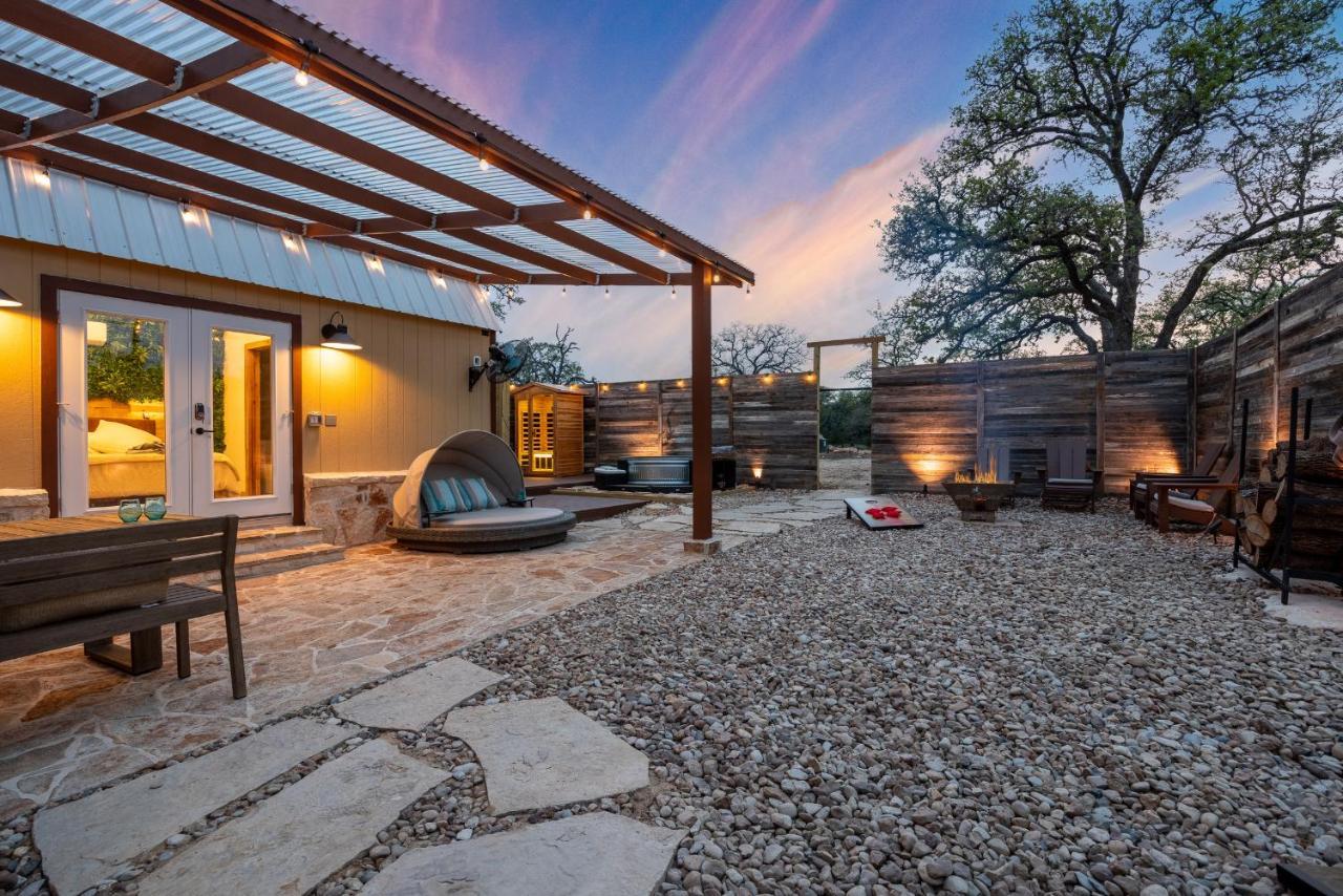 Romantic Tiny Luxury Retreat W Heated Pool, Sauna N Outdoor Shower In Wimberley 10 Acres Villa Exterior photo