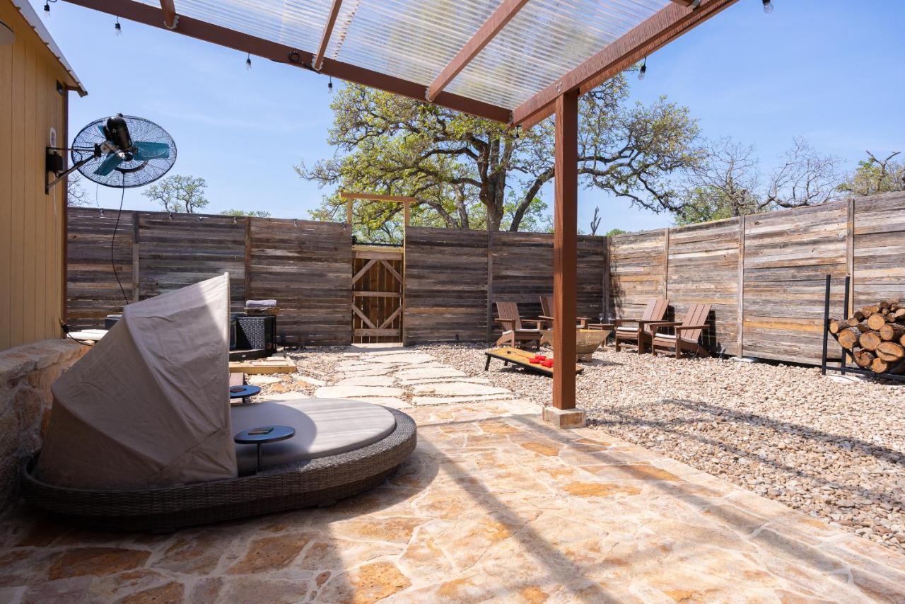 Romantic Tiny Luxury Retreat W Heated Pool, Sauna N Outdoor Shower In Wimberley 10 Acres Villa Exterior photo