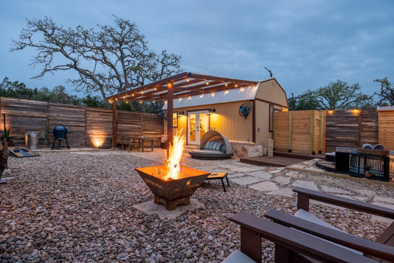 Romantic Tiny Luxury Retreat W Heated Pool, Sauna N Outdoor Shower In Wimberley 10 Acres Villa Exterior photo